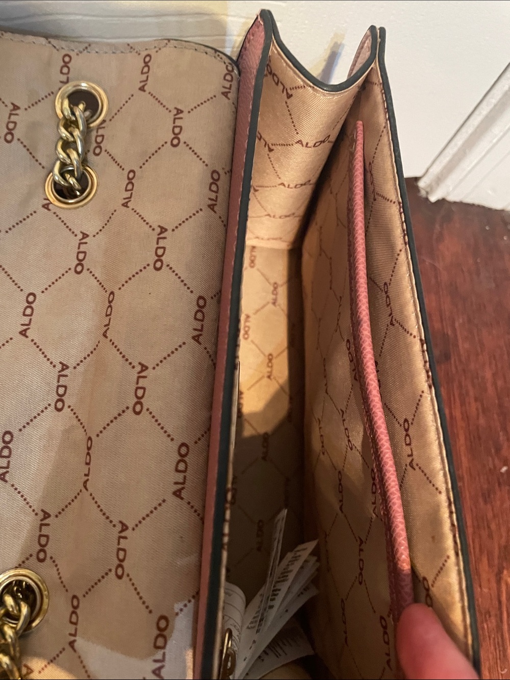 Women's Two-Tone Burgundy and Pink Chain Shoulder Bag - Picture 4 of 6